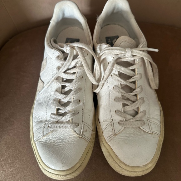 Veja Campo Women's White and Cream Sneakers - Picture 3 of 7